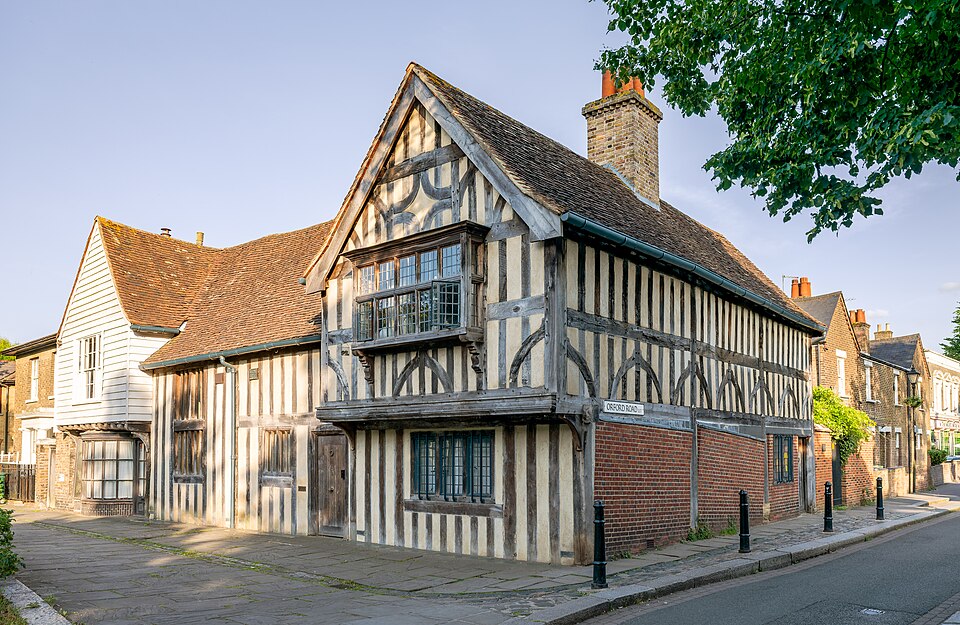 Property prices and residential streets in Walthamstow, Waltham Forest