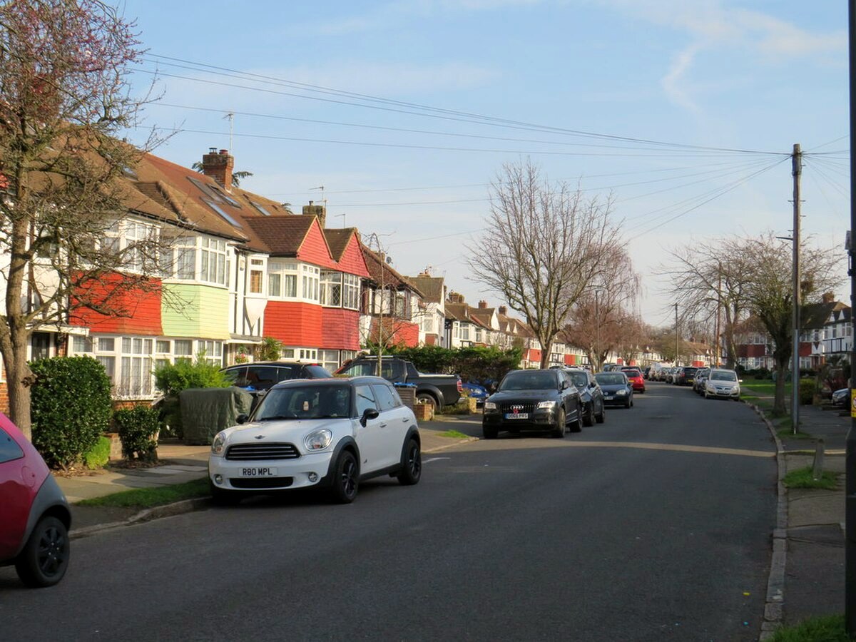 Dining and lifestyle in Morden